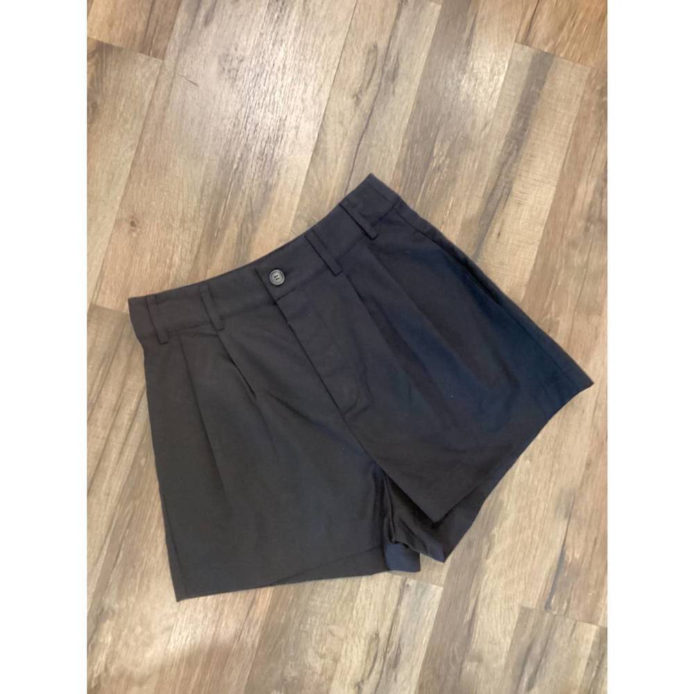 NEW MITTOSHOP women's pleated shorts in black